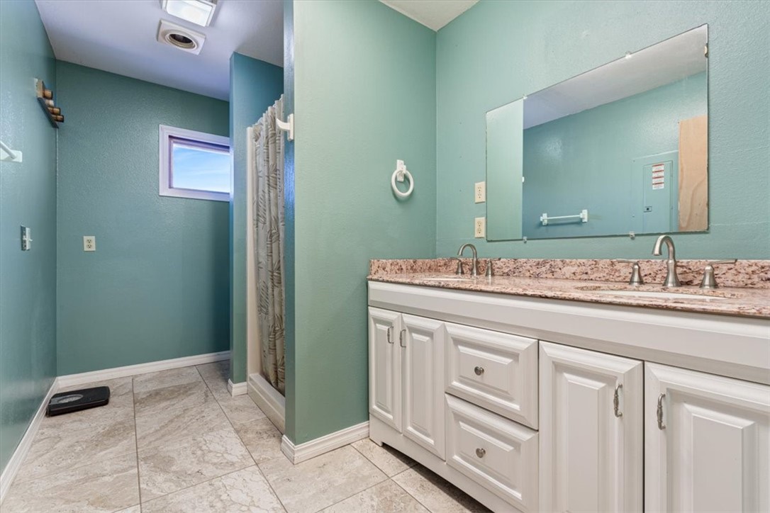 Unit 5 Holiday Island - Residential