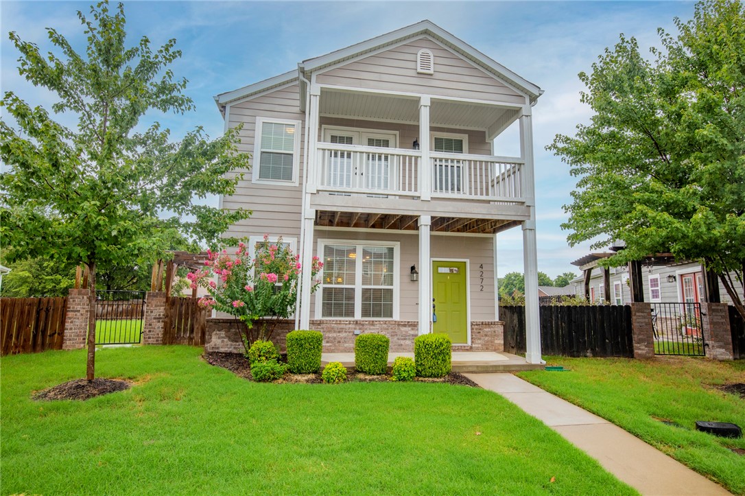 Attractive, well-kept home in west Fayetteville, perfect for large family or roommates! 4 bedrooms and 3.5 baths! Big windows bring in lots of natural light. Open living/kitchen area with granite countertops, opens onto patio in the spacious fenced side yard. Master suite/full bath (plus half bath) downstairs. Second master suite/full bath plus 2 other bedrooms with Jack and Jill bath upstairs! Huge closets and tons of storage in this home. Washer, dryer and refrigerator convey as gifts to buyer. POA dues are $165/quarter include the lawn care! Rear load garage. Easy access to I49 and all the shopping along Wedington. Close to Centennial Bike Park and trails, Boys and Girls Club and Owl Creek School. Hurry to see this trendy, well designed home today!