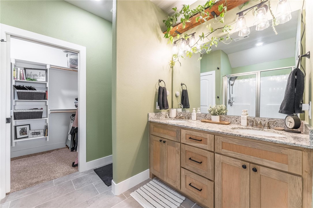 Hickory Meadows - Residential