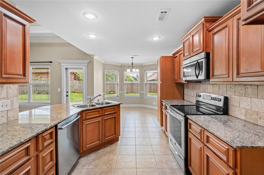 Dixieland Crossing Rogers - Residential Lease