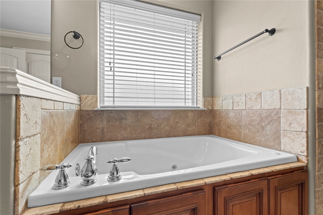 Dixieland Crossing Rogers - Residential Lease