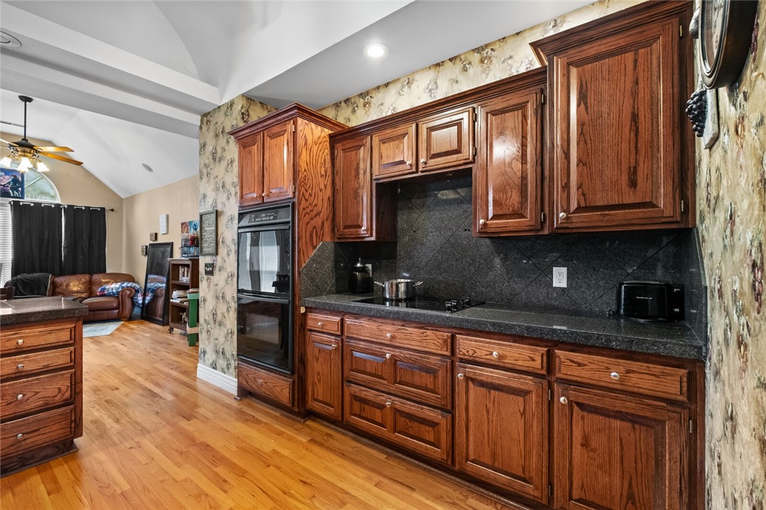 Highland Knolls Unit 2 Ph 1 Rogers - Residential