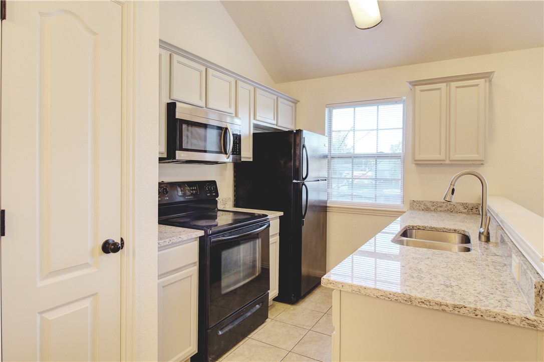 Sandy Beach Lane Hpr - Residential