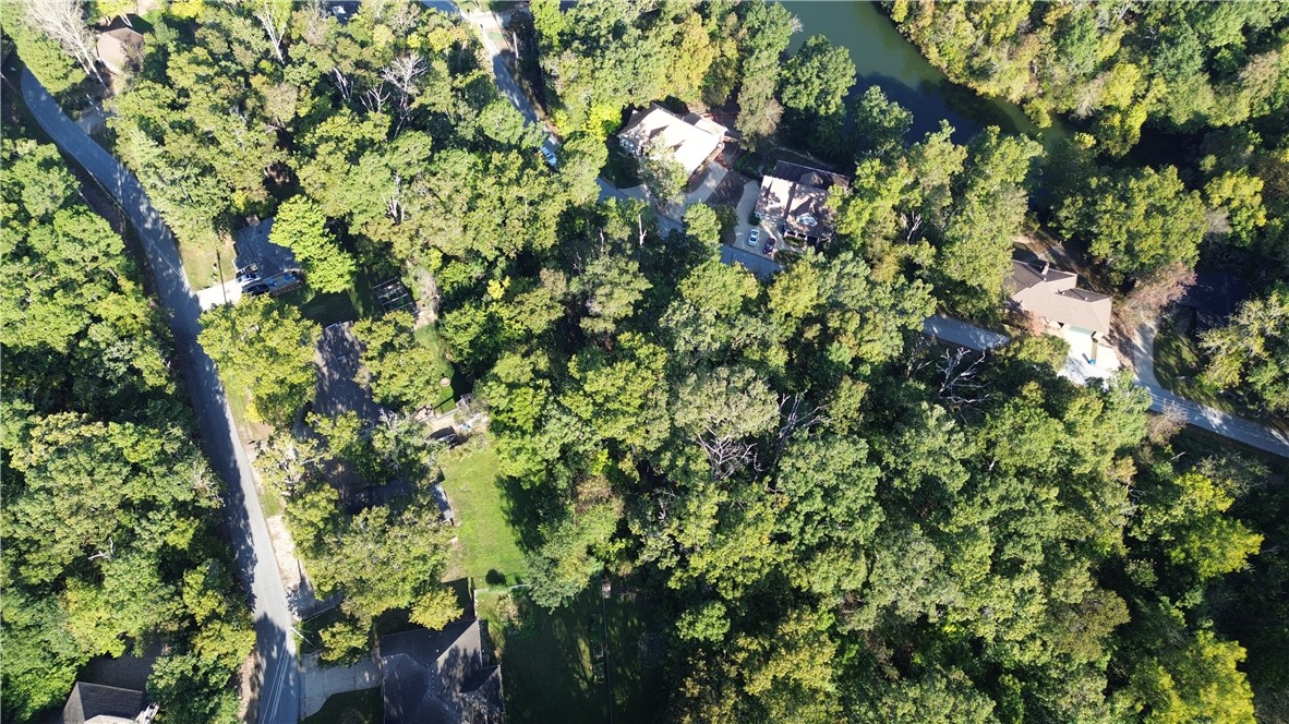 Lambeth Sub Bvv - Land