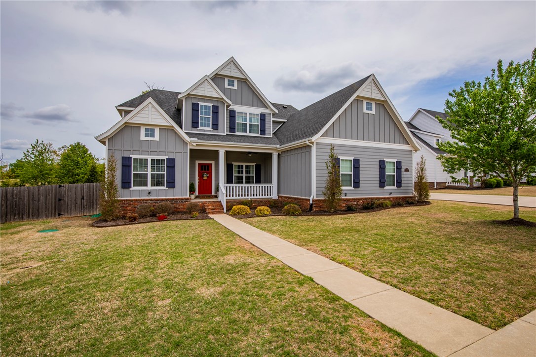 This amazing Hyde Park home in the estate phase offers four bedrooms, an office, formal dining room, and a huge bonus room. Home has enormous master bedroom and flat driveway with three car garage. One owner and pet free. Hyde Park has a walking trail, community garden, community pool, and playground. In very close proximity to the brand new Mt. Hebron Park. Bentonville Schools. Close to I-49, Pinnacle, Top Golf, The Amp, and the Promenade.