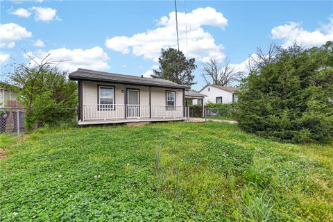Photo of 406 W Olrich Street, Rogers, AR 72756 (MLS # 1349479)