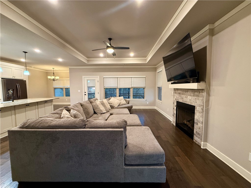 MAPLE GLENN PH 2-PEA RIDGE - Residential