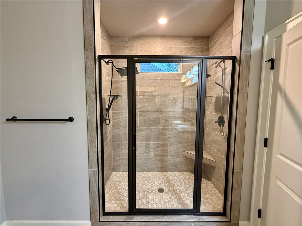 MAPLE GLENN PH 2-PEA RIDGE - Residential