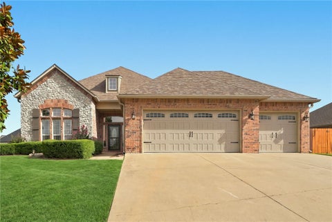 Photo of 1510 Holmes Court, Pea Ridge, AR 72751 (MLS # 1365086)