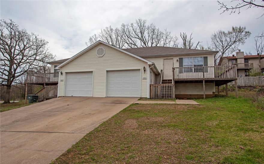 Great Location in Fayetteville right off of College. 3 bedroom 2 bath Duplex. Wood style flooring in livingroom and hall carpet in bedrooms. Refrigerator included. Lawn care included.