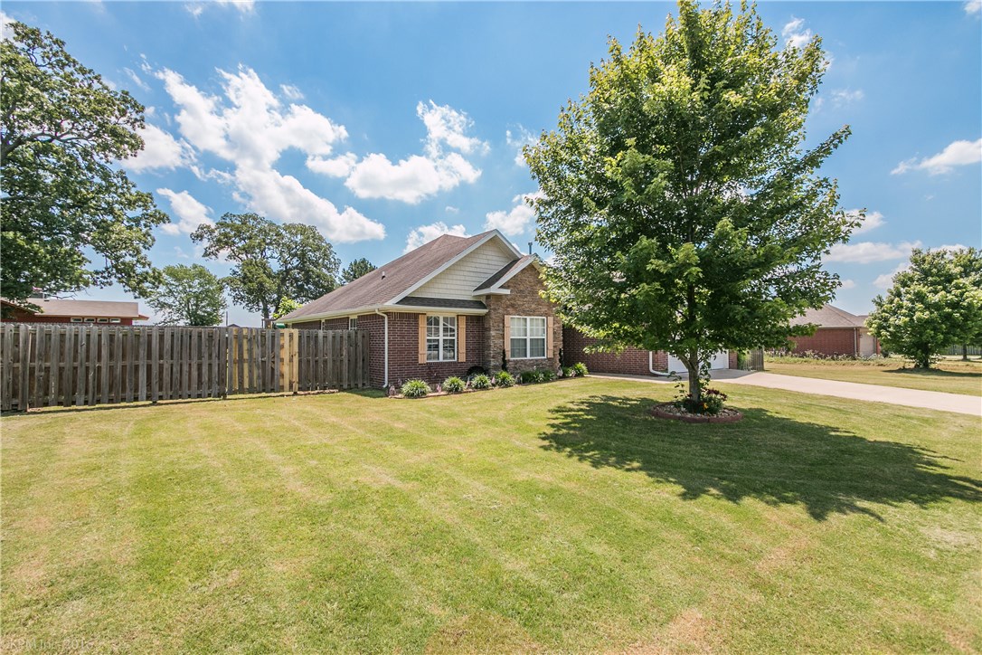 Standing Oaks Sub Blk III Pea Ridge - Residential