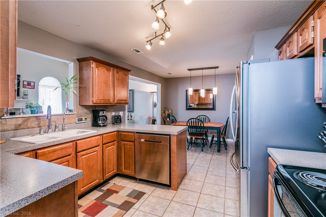 Standing Oaks Sub Blk III Pea Ridge - Residential