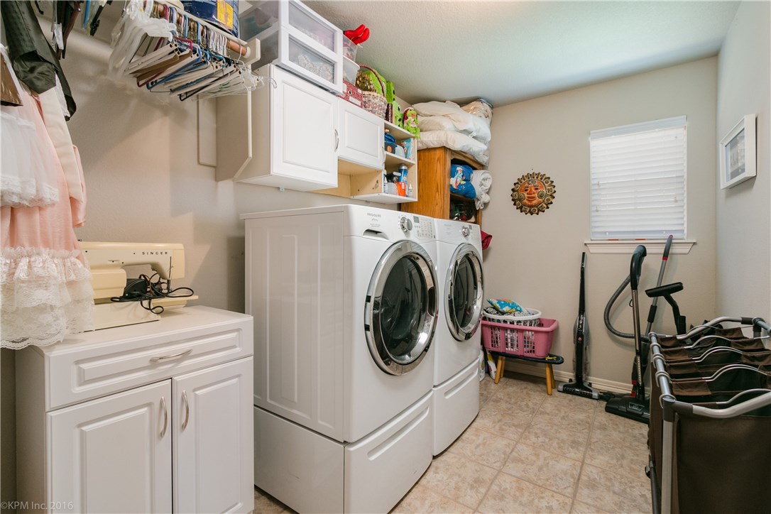 Standing Oaks Sub Blk III Pea Ridge - Residential