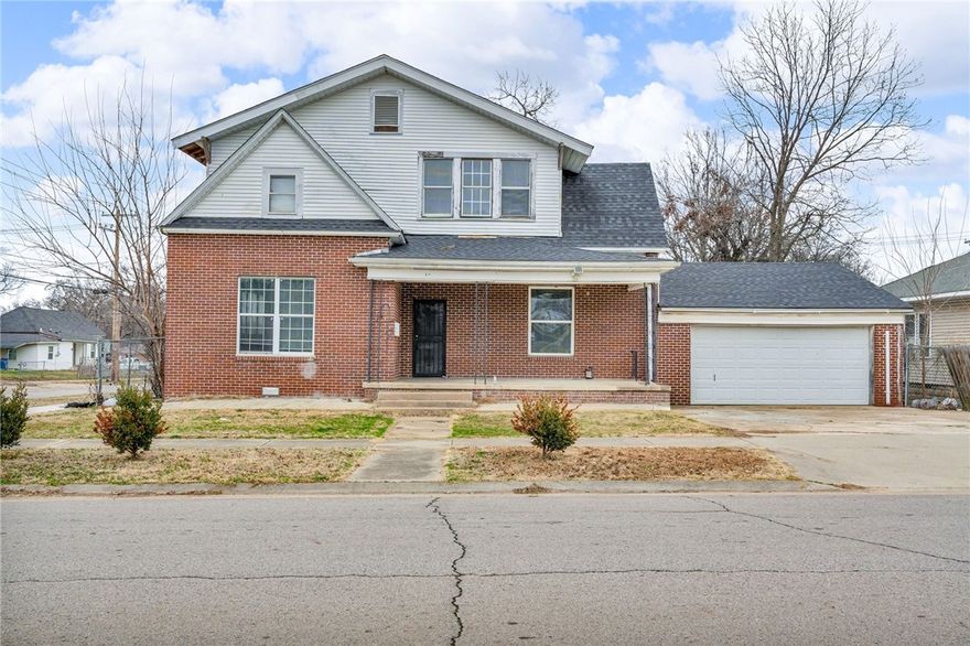 This spacious 5-bedroom, 2-bath home at 2101 N I, Fort Smith, AR it's a great investment property. Selling, "as is, where is." It offers ample space for your family with five bedrooms and two and a half modern bathrooms. The open living areas provide a comfortable space for relaxing or hosting guests, and the good size backyard is ideal for outdoor activities. Located in a convenient neighborhood with easy access to shopping, dining, and schools, this home is a great choice for families. (Property bathrooms damage from a pipe bursting, pipe fixed). Will not pass VA or FHA. Schedule a showing today! Seller is motivated.