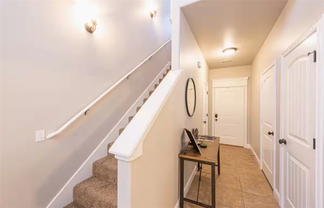 Stadium Centre Cottages Lts 1214 - Residential Lease