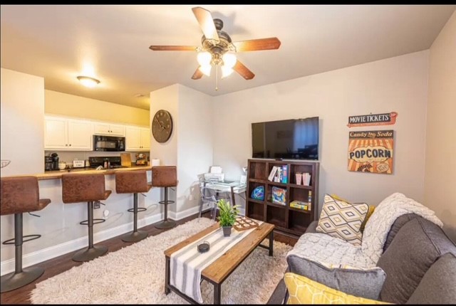 Stadium Centre Cottages Lts 1214 - Residential Lease