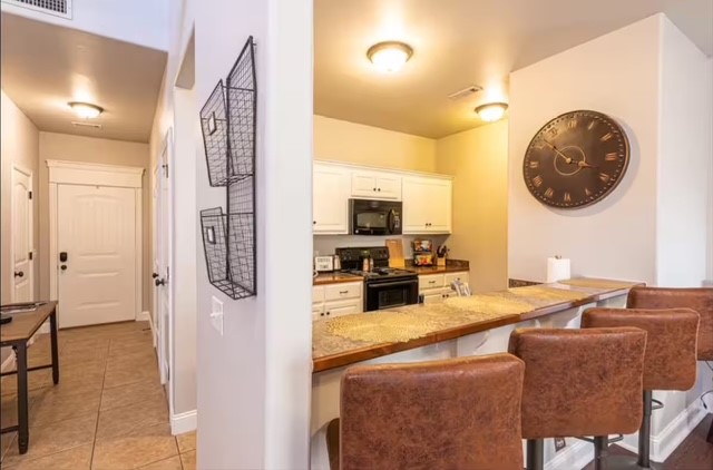 Stadium Centre Cottages Lts 1214 - Residential Lease