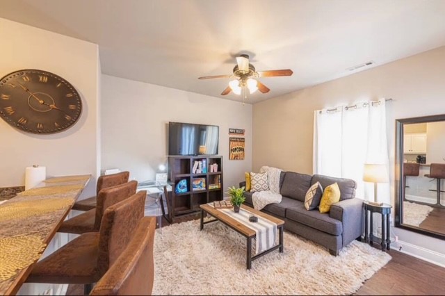 Stadium Centre Cottages Lts 1214 - Residential Lease