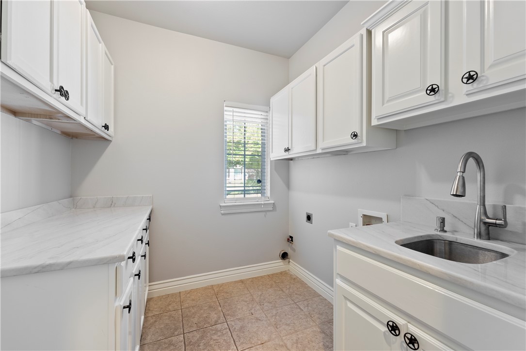 Laurel Crossing Rogers - Residential