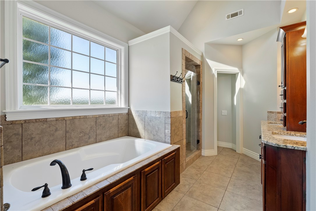 Laurel Crossing Rogers - Residential