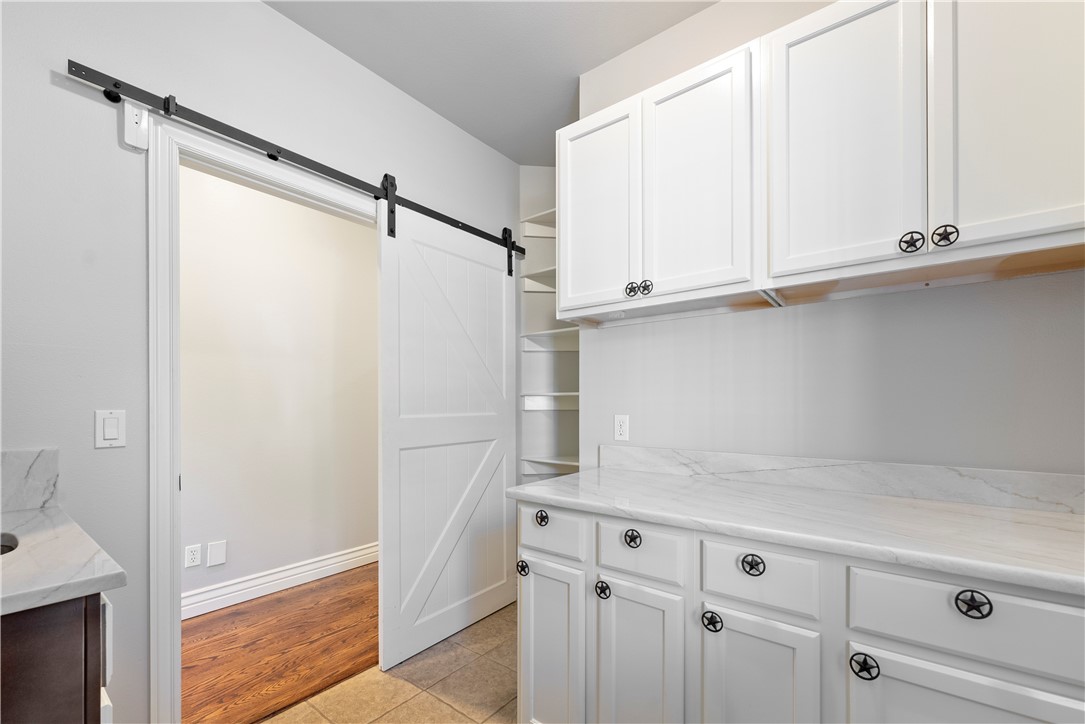 Laurel Crossing Rogers - Residential