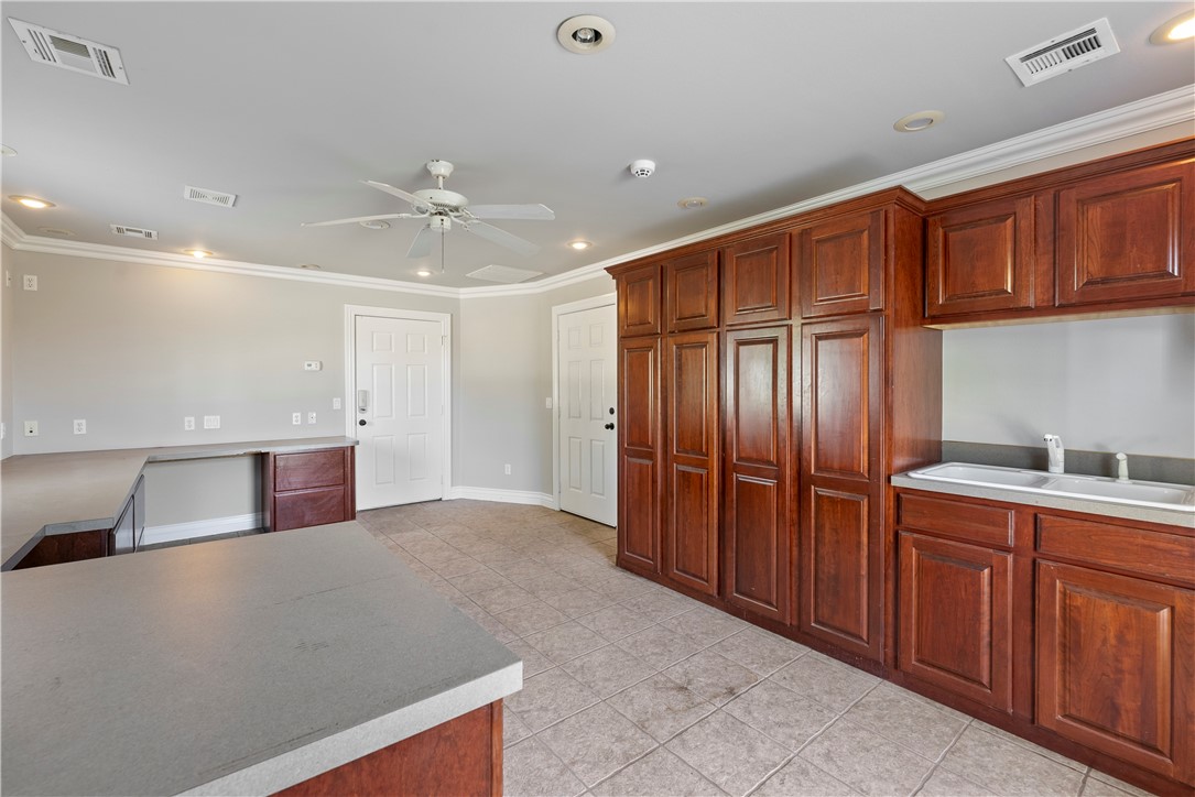 Laurel Crossing Rogers - Residential