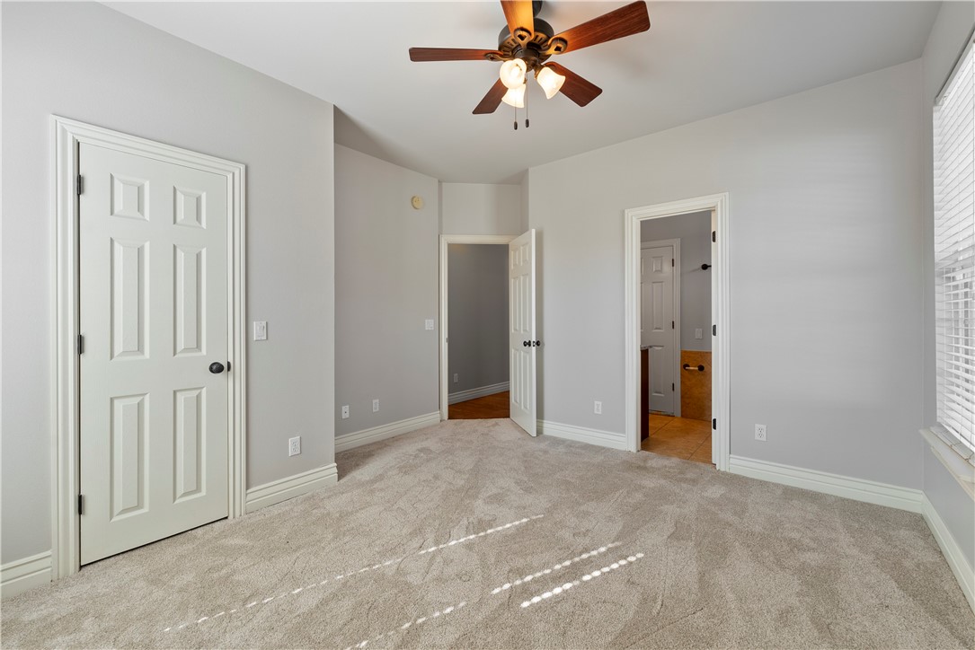 Laurel Crossing Rogers - Residential