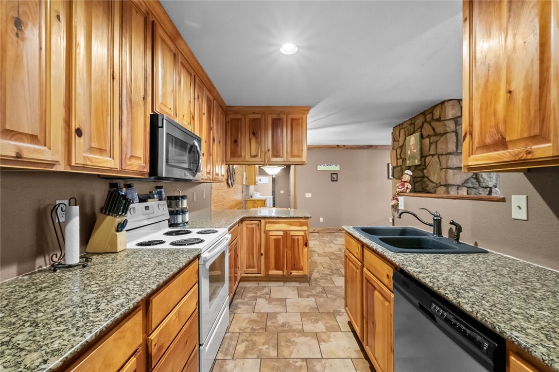 34-20-32-RURAL - Residential
