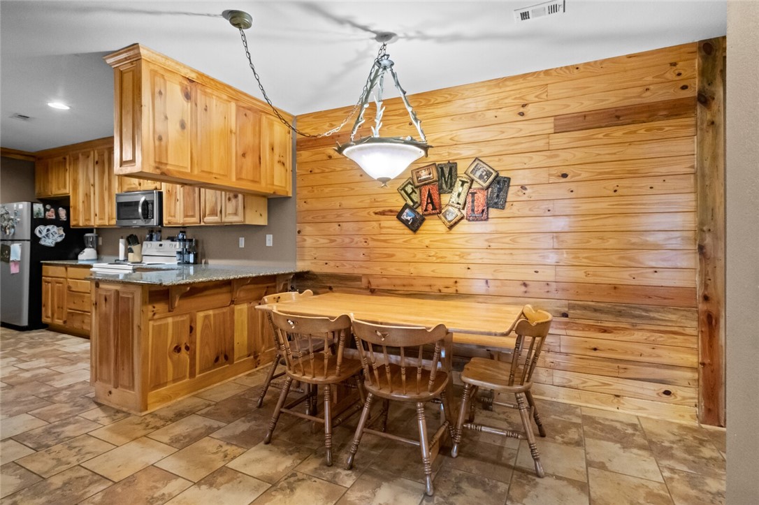 34-20-32-RURAL - Residential
