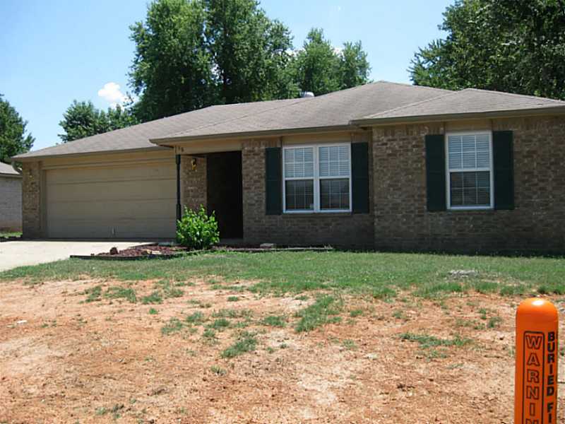 NICE 3 BED & 2 BATH HOUSE IN THE BURNETT ADDITION! IN THE BENTONVILLE SCHOOL DISTRICT!
