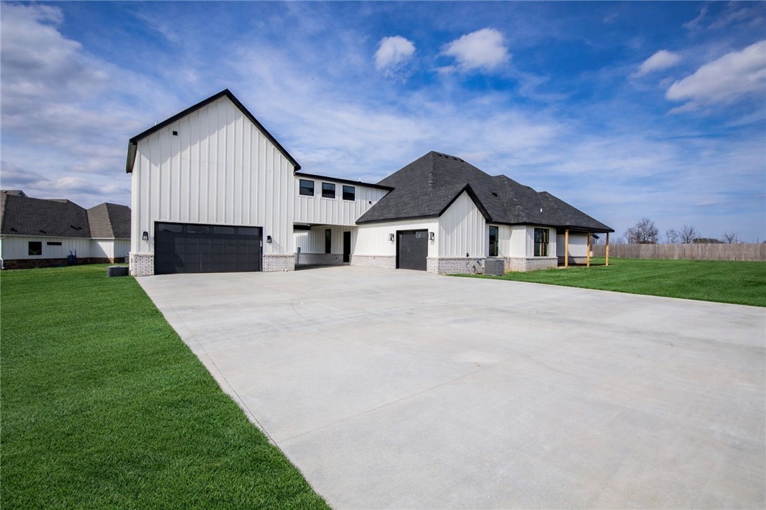 Stephanie Estates - Residential