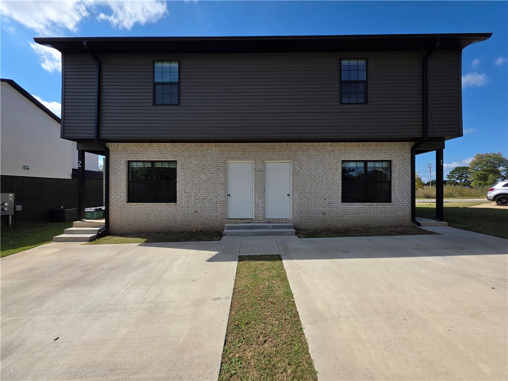 Fayetteville Outlots - Residential Lease