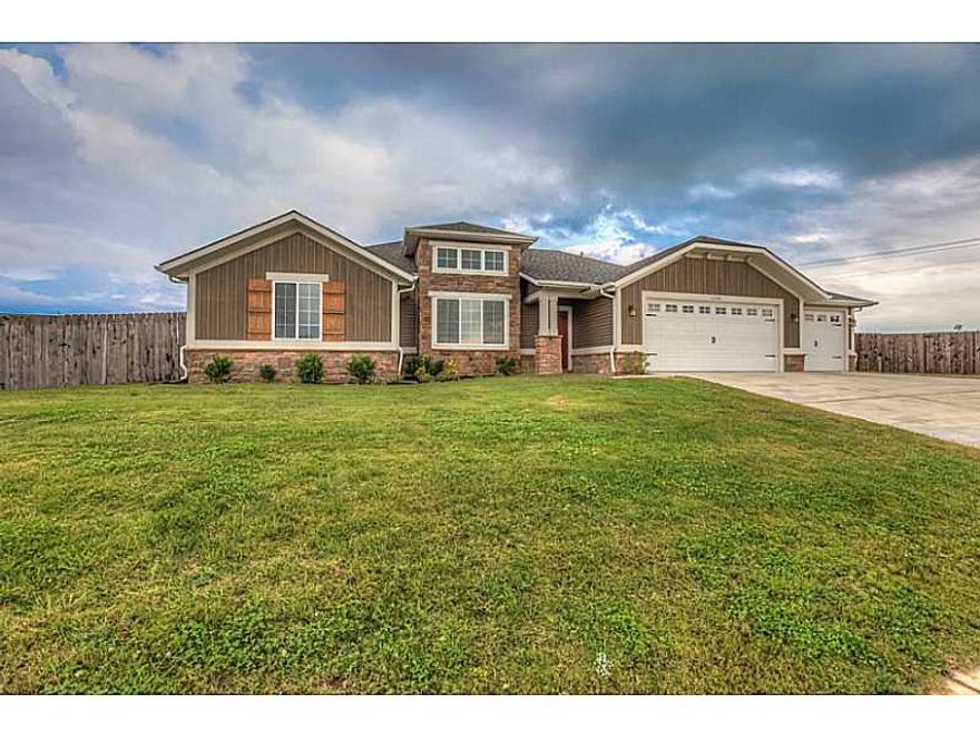 GORGEOUS 4BD/2BA HOME LOCATED ON CUL-DE-SAC, SPACIOUS BACKYARD. OPEN FLOOR PLAN WITH CATHEDRAL CEILINGS IN LIVING ROOM,  MANY WINDOWS AND A BEAUTIFUL CEILING ROCK FIREPLACE. ENERGY EFFICIENT & TILE FLOORING THAT'S WATER PIPE HEATED. GRANITE ACCENTED HOME