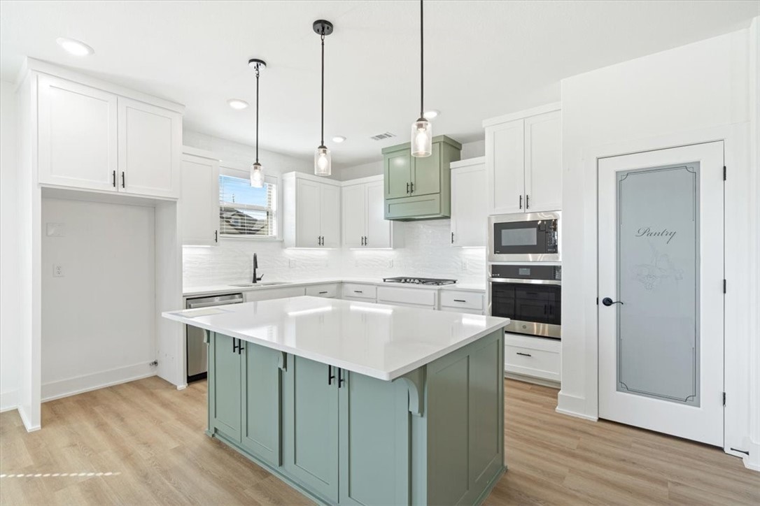 WALNUT GROVE SUB PH II-BENTONVILLE - Residential