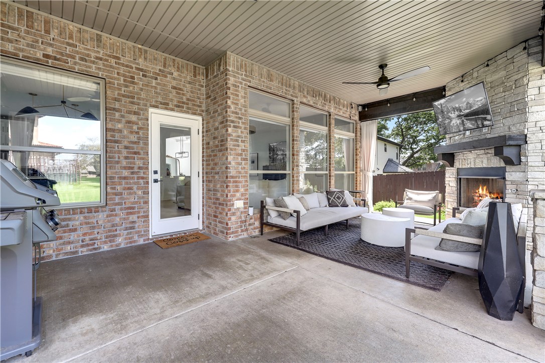 Champions Golf & Cc Rogers - Residential