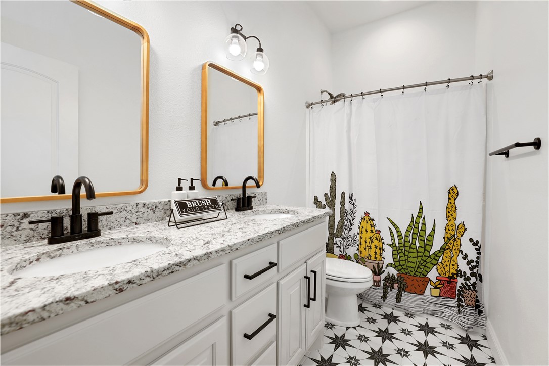 Champions Golf & Cc Rogers - Residential