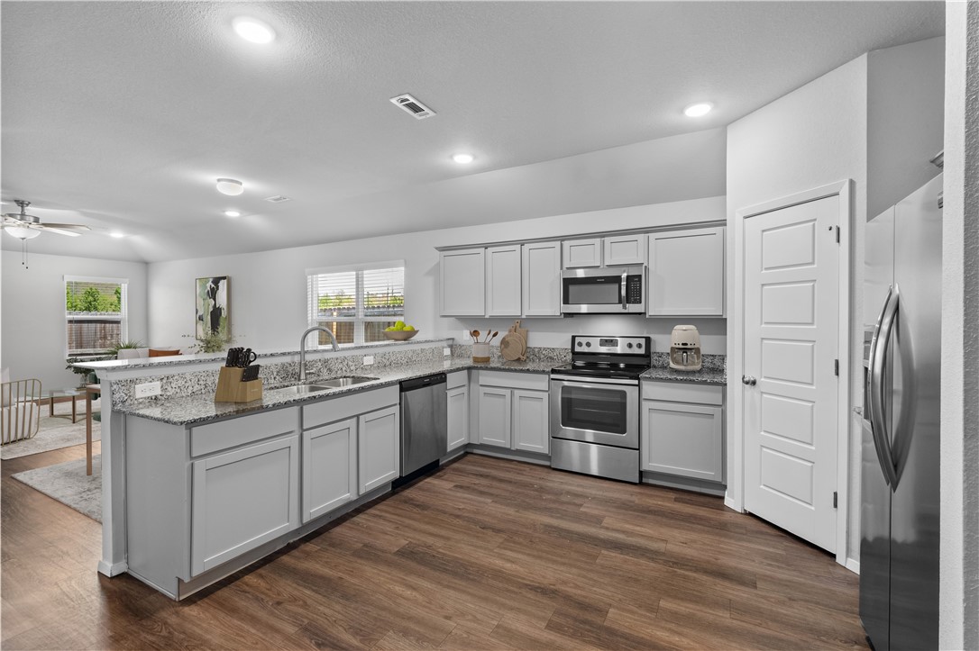 Creekside Meadows - Residential