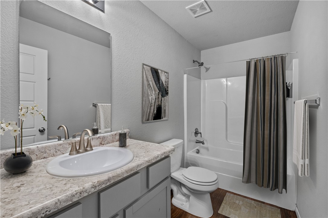 Creekside Meadows - Residential