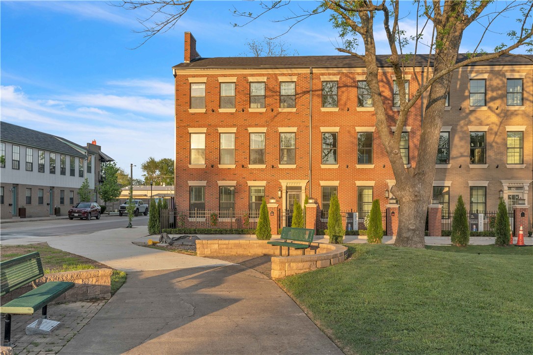 Oak One - Residential