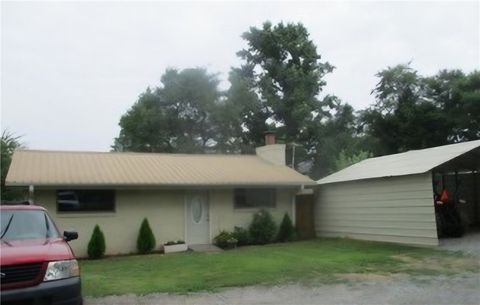 Photo of 129 Overcup Lake Road, Morrilton, AR 72110 (MLS # 1327271)