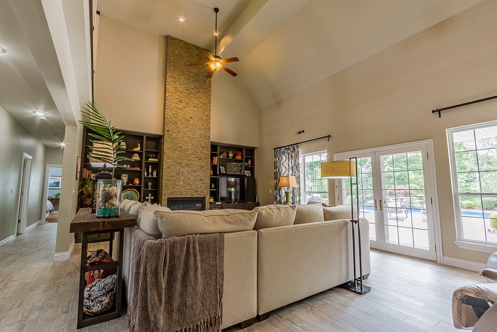 Tontitown Outlots - Residential