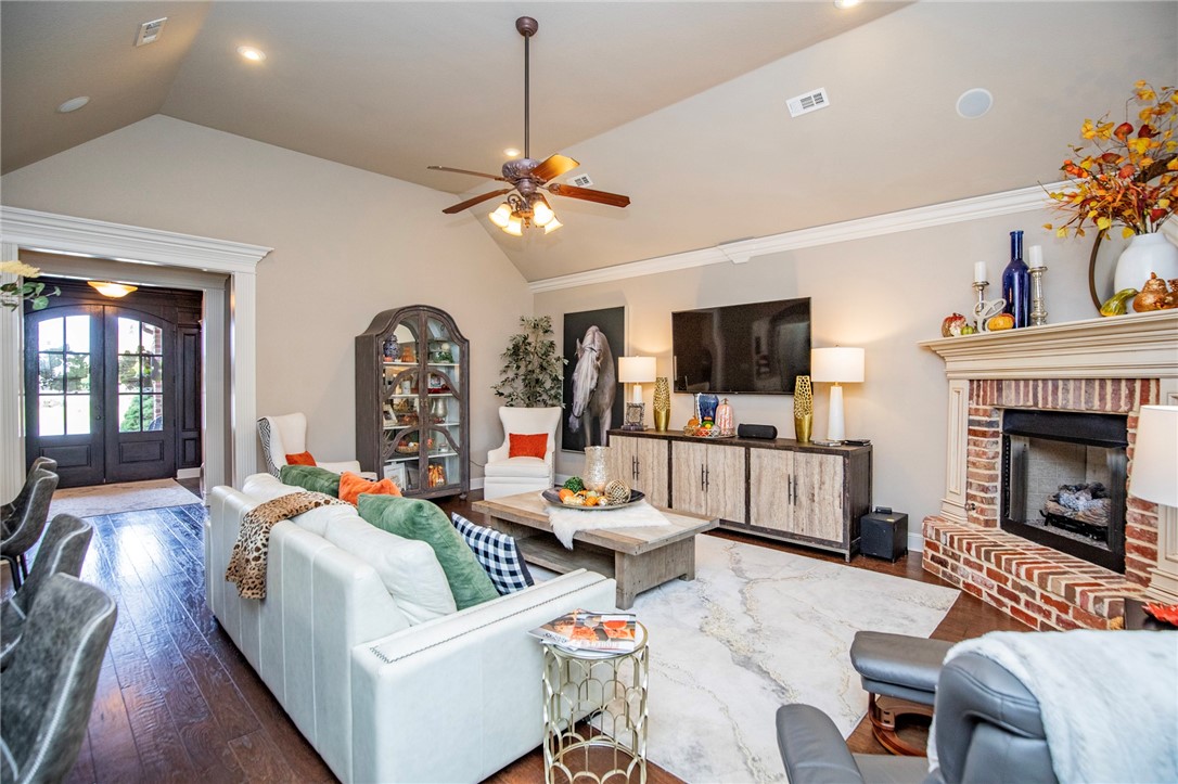 Creekwood - Residential