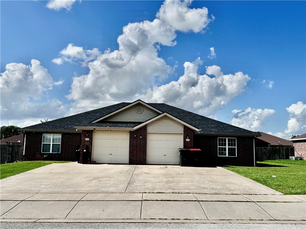 TERRY ACRES-SPRINGDALE - Residential Income