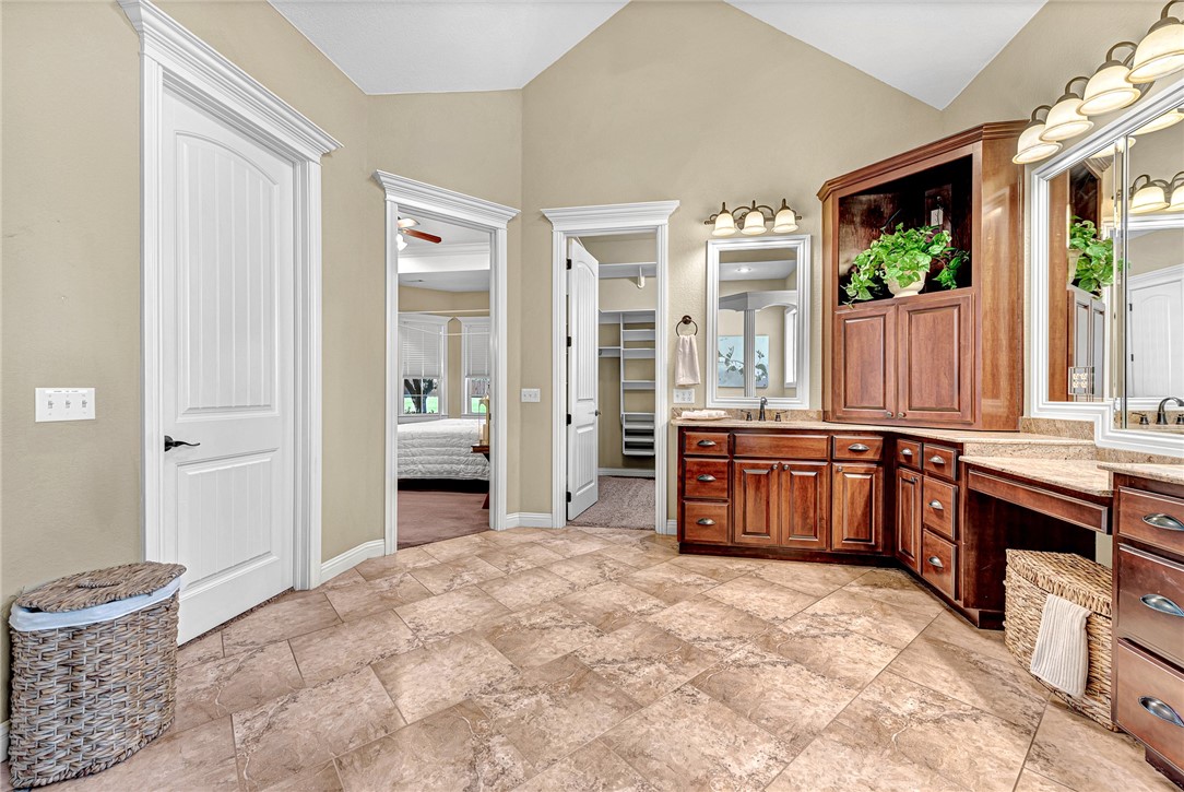 Ridgewood Sub Cave Spgs - Residential