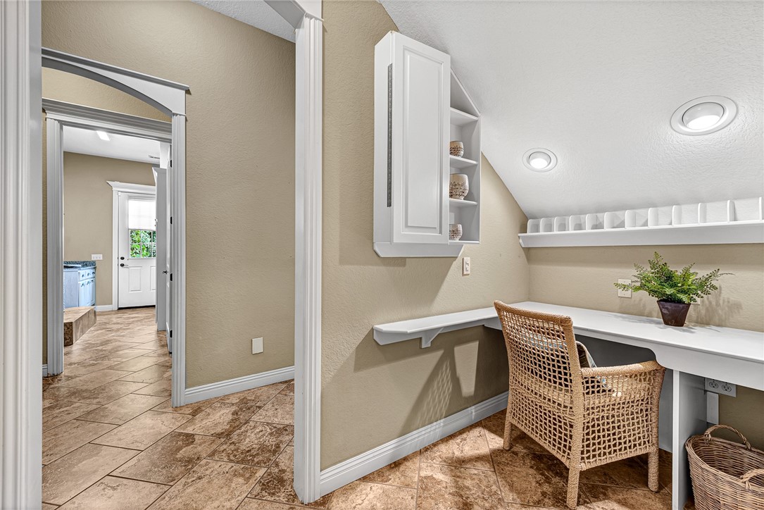 Ridgewood Sub Cave Spgs - Residential