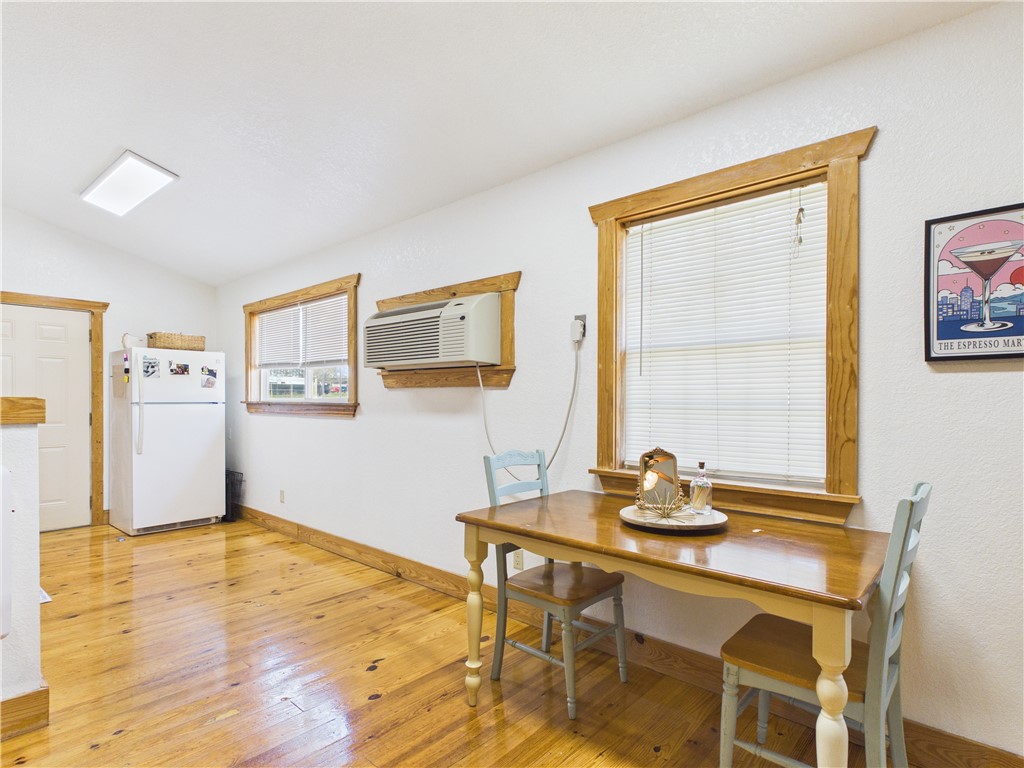 Railroad - Residential