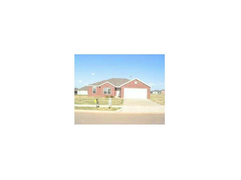 CONVENIENT LOCATION / ADDITIONAL $25 MONTH FOR 6 MONTH LEASE TERM