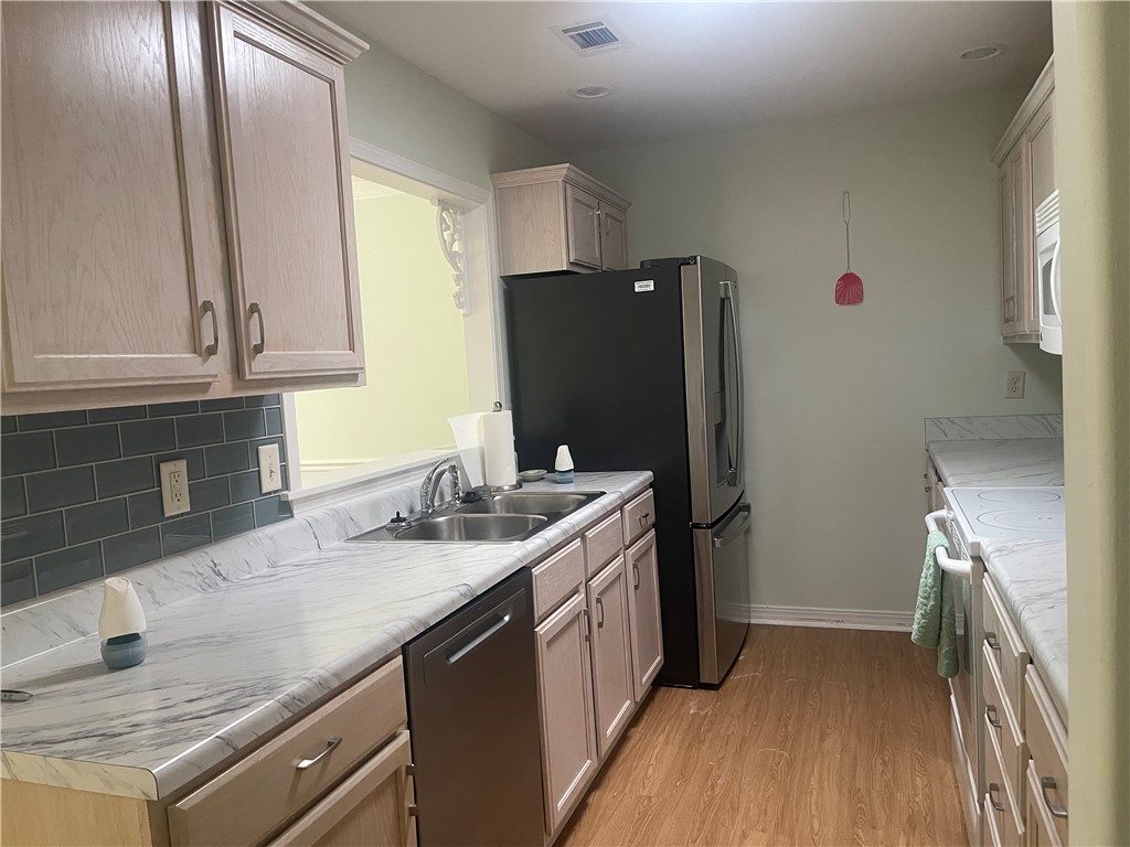 Park West Condominiums Phase 3 - Residential