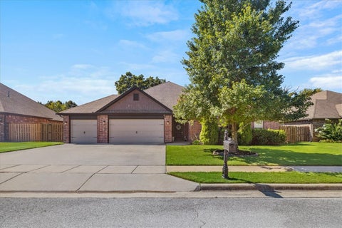 Photo of 6004 Sommerset Street, Rogers, AR 72758 (MLS # 1360801)