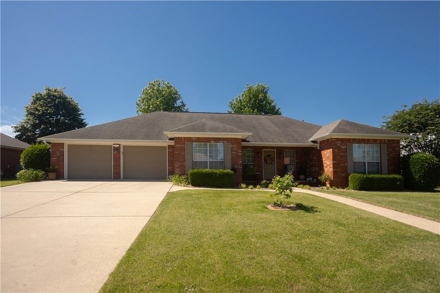 Situated in a quiet, highly desirable Russellville neighborhood within the Sequoyah School District, this classic brick home offers just over 3,000 square feet of beautifully designed, open-concept living space.
The layout is incredibly functional and built for easy entertaining. The main living room centers around a gas log fireplace and flows into a spacious kitchen featuring Corian countertops, a large offset island, and built-in oven. With 4 bedrooms, there’s plenty of room to spread out. One of the standout features of this floor plan is the secondary living area—whether you want a dedicated game room, a home office, or a 2nd family room, the space easily adapts to fit your needs.
Out back, the home transitions into a private, low-maintenance retreat. The landscaped yard features artificial turf, allowing you to skip the mowing and head straight to the covered patio or fire pit. The property also includes a detached workshop/shed with a wide roll-up door.
Reach out today to schedule a private tour.